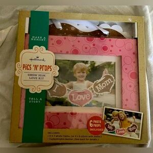 Hallmark Mom Photo album kit